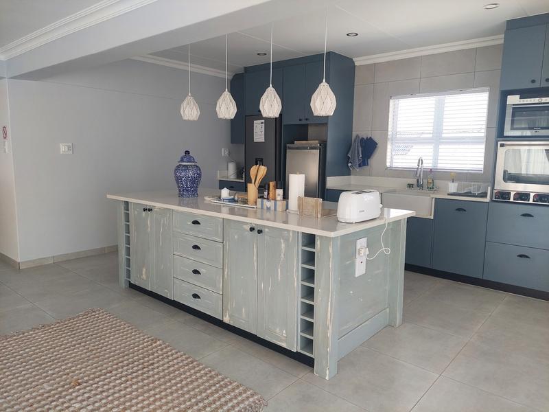 5 Bedroom Property for Sale in Britannia Bay Western Cape